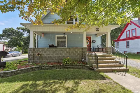 331 E 9th St, Auburn, IN 46706 photo 5