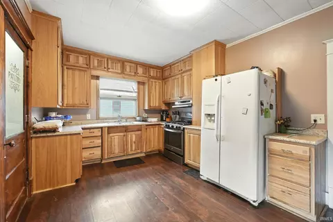 331 E 9th St, Auburn, IN 46706 photo 14
