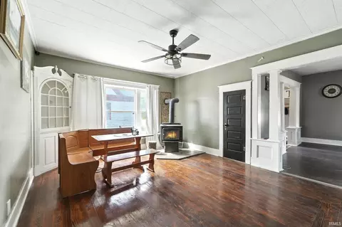 331 E 9th St, Auburn, IN 46706 photo 17
