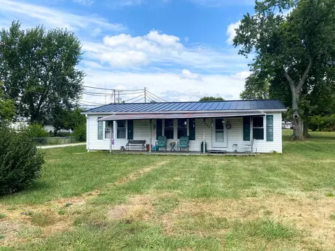 202 E Grant St, Lynn, IN 47355