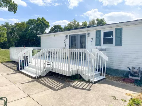 202 E Grant St, Lynn, IN 47355 photo 2