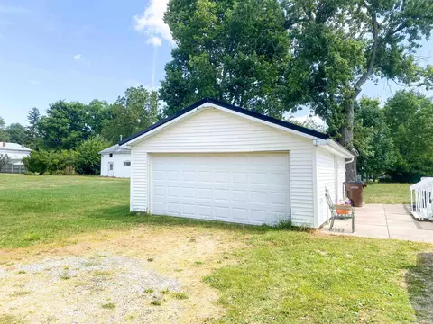 202 E Grant St, Lynn, IN 47355 photo 4