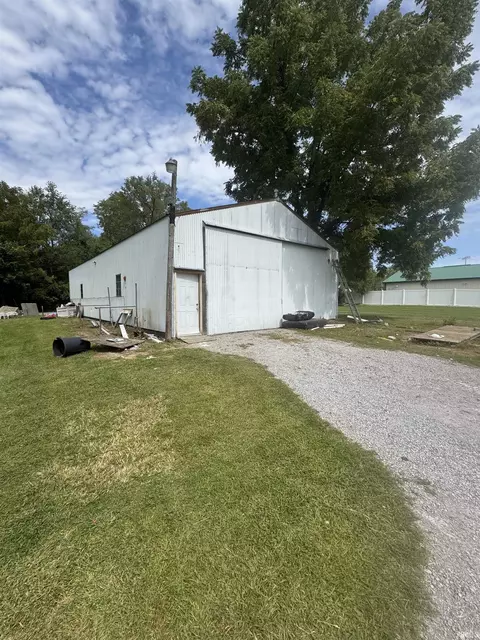 605 S Linda Ln, North Webster, IN 46555