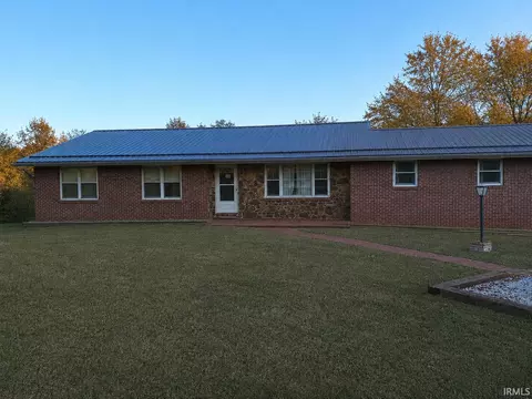1357 S Hasler Rd, Bloomfield, IN 47424