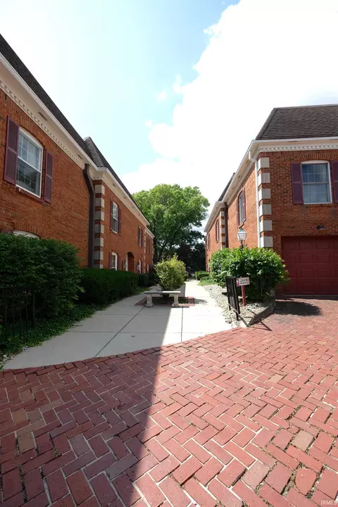 Exterior - 2606 E 2nd St UNIT D, Bloomington, IN 47401 photo 3 of 12