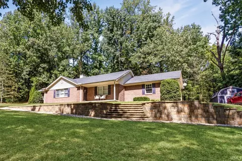 11314 Vixen Dr, Evansville, IN 47712