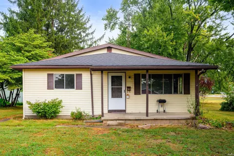 108 W 26th St, Connersville, IN 47331