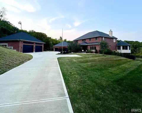 1946 Einsel Rd, Lawrenceburg, IN 47025