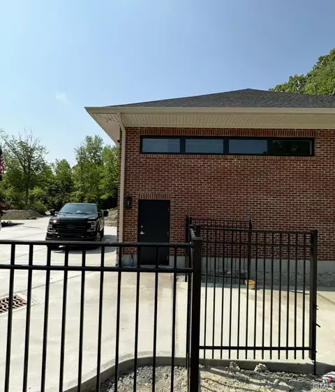 Exterior - 1946 Einsel Rd, Lawrenceburg, IN 47025 photo 2 of 2