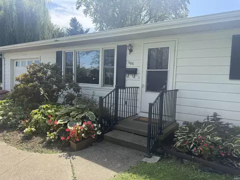 606 E Main St, Fowler, IN 47944 photo 3