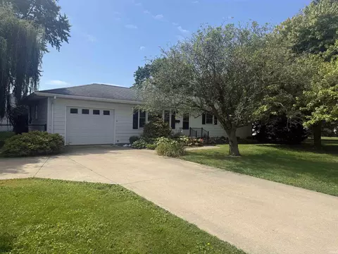 606 E Main St, Fowler, IN 47944 photo 1