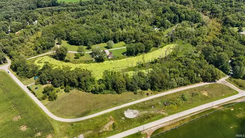 9443 Section Dr, Rochester, IN 46975