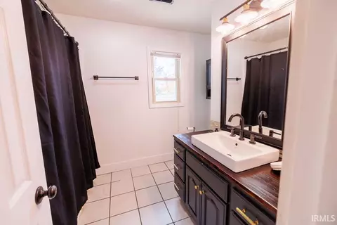 Bath - 7255 S Burch Rd, Bloomington, IN 47403 photo 1 of 1
