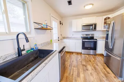 Kitchen - 7255 S Burch Rd, Bloomington, IN 47403 photo 2 of 2