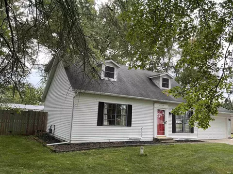 3003 William Dr, Winona Lake, IN 46590