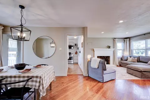 Dining - 1101 M St, Bedford, IN 47421 photo 1 of 3