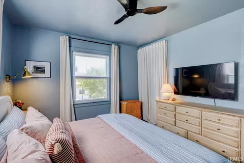 Bedroom - 1101 M St, Bedford, IN 47421 photo 4 of 4