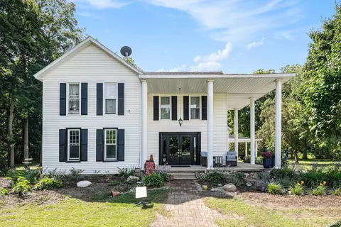29294 Quinn Rd, North Liberty, IN 46554