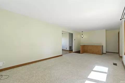 Living - 0075 E 100 S, Lagrange, IN 46761 photo 4 of 5