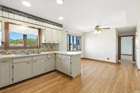 Kitchen - 0075 E 100 S, Lagrange, IN 46761 photo 2 of 2
