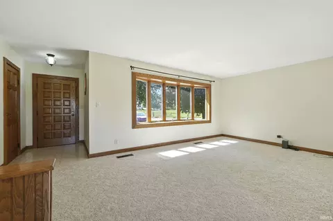 Living - 0075 E 100 S, Lagrange, IN 46761 photo 1 of 5