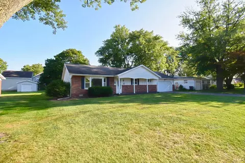909 E 7th St, Fowler, IN 47944 photo 3