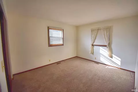 909 E 7th St, Fowler, IN 47944 photo 16
