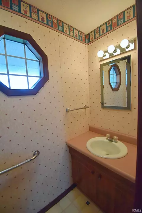 909 E 7th St, Fowler, IN 47944 photo 10