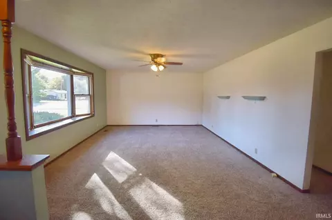 909 E 7th St, Fowler, IN 47944 photo 6