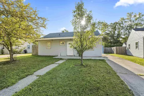 5117 Oliver St, Fort Wayne, IN 46806
