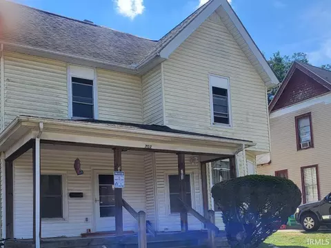 703 W 5th St, Marion, IN 46953