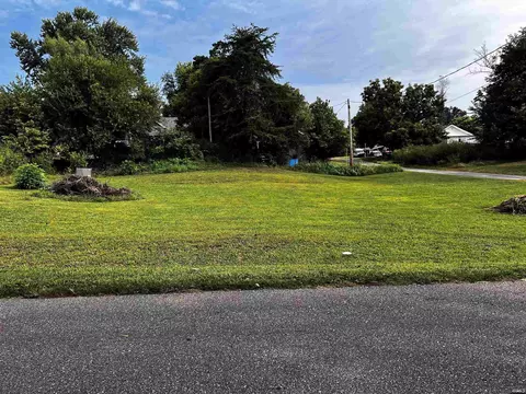 503 N Oak St, Winslow, IN 47598