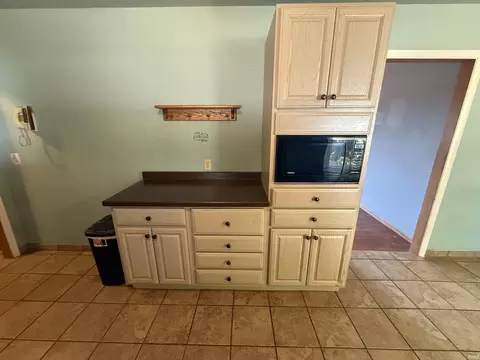 Kitchen - 2413 Spice Valley Rd, Mitchell, IN 47446 photo 2 of 2