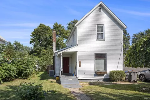 418 Myrtle St, Elkhart, IN 46514