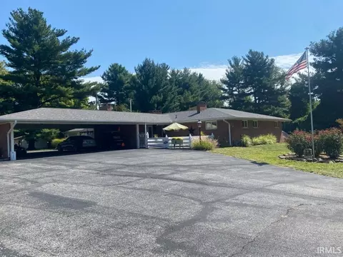 2704 Rose Dr, Vincennes, IN 47591