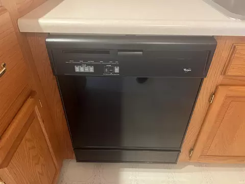 Kitchen - 8328 S County Rd 750 Rd, Pendleton, IN 46064 photo 1 of 5