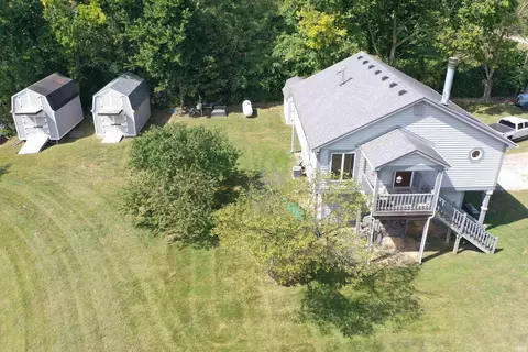 Exterior - 8328 S County Rd 750 Rd, Pendleton, IN 46064 photo 1 of 3