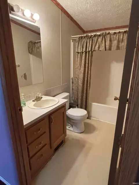 8737 S 100 E Rd, Keystone, IN 46759 photo 15