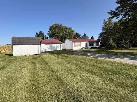 8737 S 100 E Rd, Keystone, IN 46759 photo 3
