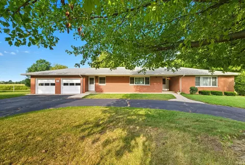 190 N 1150 E, Idaville, IN 47950