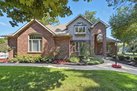 604 S Inverness Ln, Yorktown, IN 47396