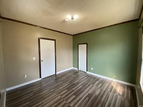 507 W Oak St, Mitchell, IN 47446 photo 6