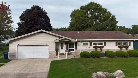 706 W Neher Rd, Silver Lake, IN 46982