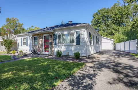 3211 Stratford Rd, Evansville, IN 47710
