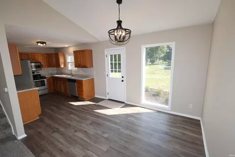51832 Hedge Ln, Granger, IN 46530 photo 10