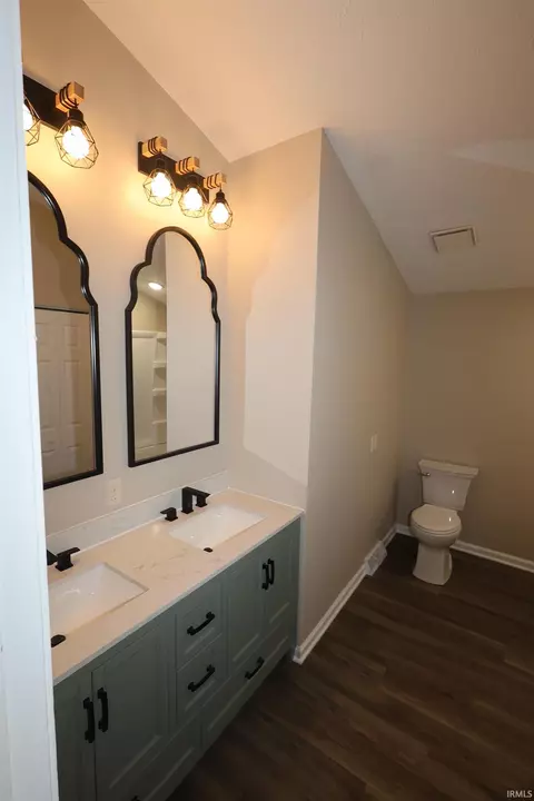 51832 Hedge Ln, Granger, IN 46530 photo 27