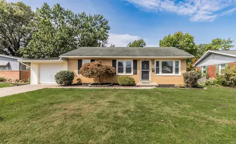 1813 S Fairlawn Ave, Evansville, IN 47714