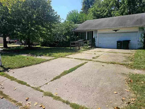 3054 Portsmouth Dr W, Lafayette, IN 47909
