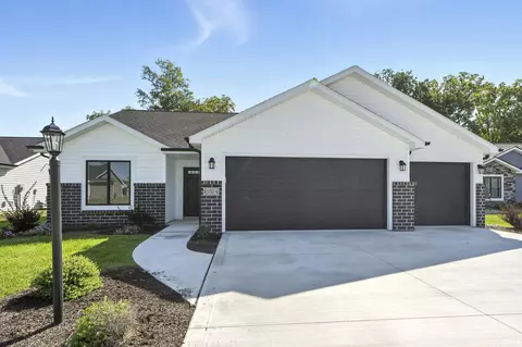 15524 Impala Dr, Huntertown, IN 46748