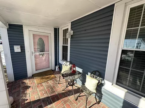 Exterior - 715 W Oak St, Mitchell, IN 47446 photo 5 of 10